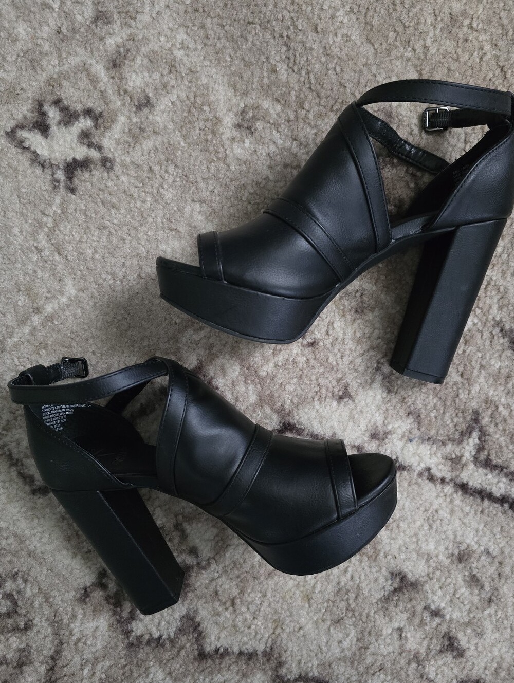 Simply Vera Peep Toe High Heel Sandals